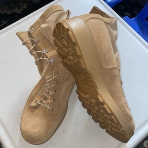 WellCo US Military Desert Tan Combat Boots 13R (New)